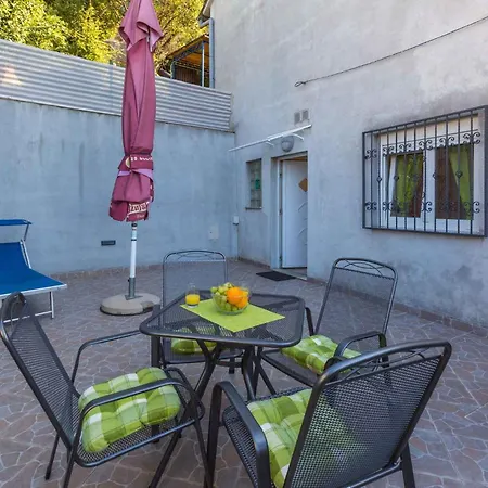 Apartment In 5242 Crikvenica