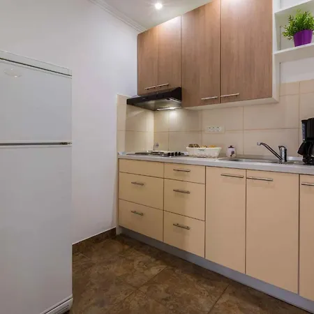 In 5242 Apartment