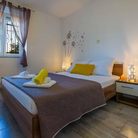 In 5242 Apartment Crikvenica