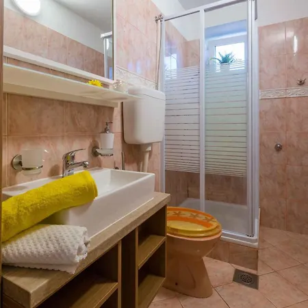 In 5242 Crikvenica